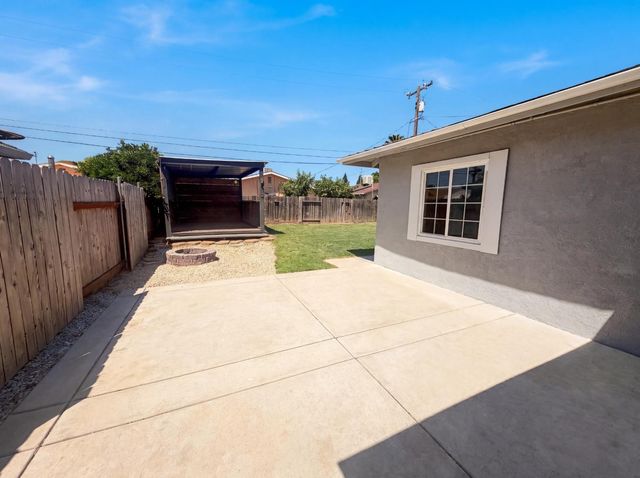 1482 Knights Row, Yuba City, CA 95991