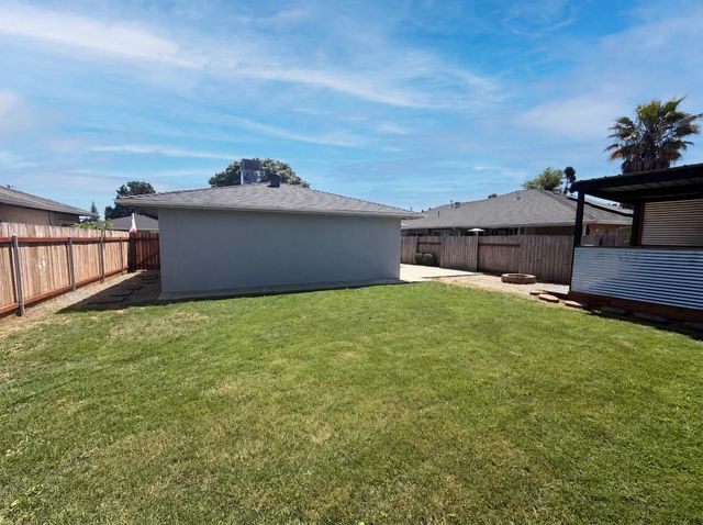 1482 Knights Row, Yuba City, CA 95991
