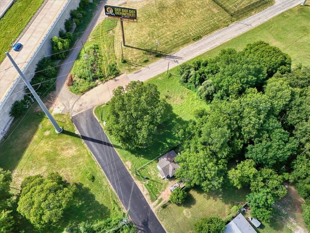 700 Spring Street, Waco, TX 76704