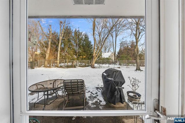 37-1 Tamaron Drive, Waldwick, NJ 07463