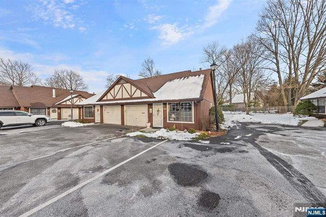 37-1 Tamaron Drive, Waldwick, NJ 07463