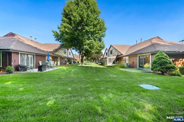 37-1 Tamaron Drive, Waldwick, NJ 07463