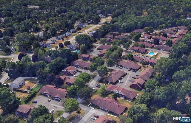 37-1 Tamaron Drive, Waldwick, NJ 07463