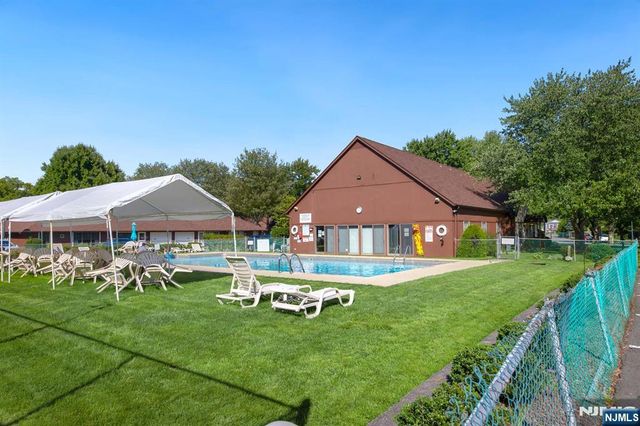 37-1 Tamaron Drive, Waldwick, NJ 07463