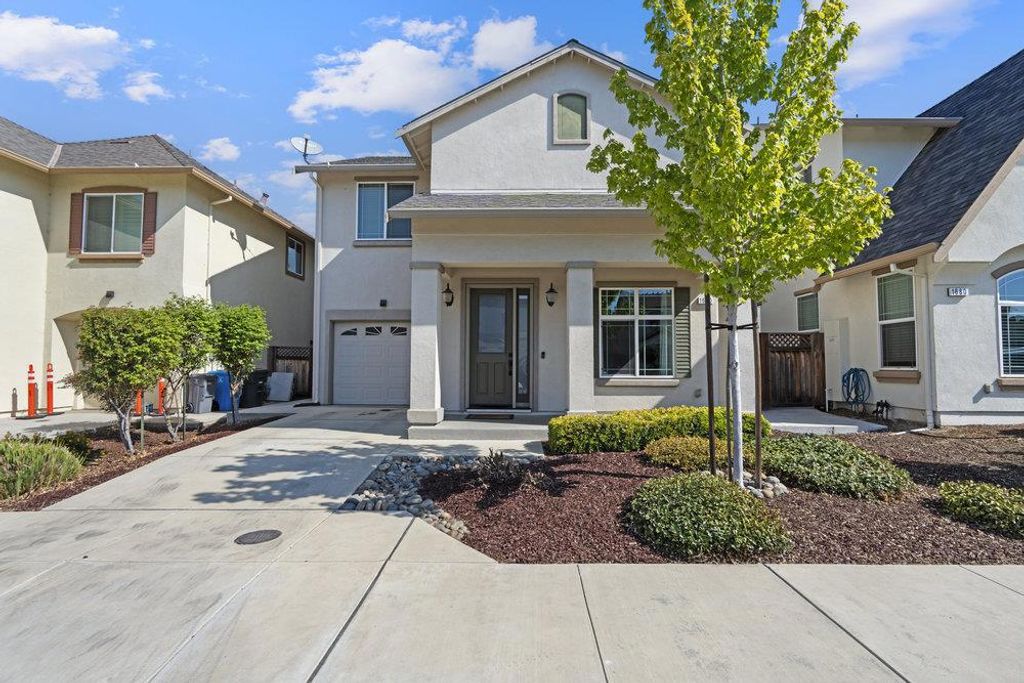 1670 Panorama Drive, Hollister, CA 95023