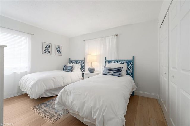 1222 Gordon DR 2, Naples, FL 34102