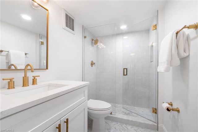 1222 Gordon DR 2, Naples, FL 34102