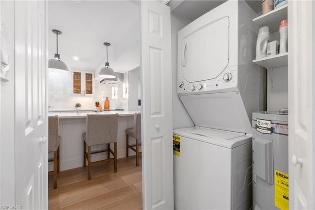 1222 Gordon DR 2, Naples, FL 34102