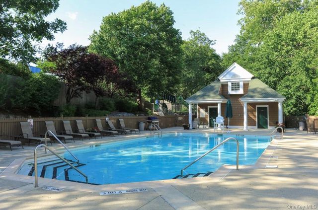 7 Deer Tree Lane, Briarcliff Manor, NY 10510