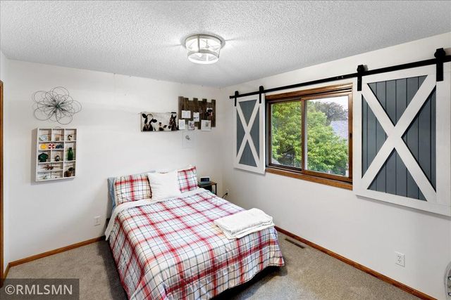 5334 89th Crescent Circle N, Brooklyn Park, MN 55443