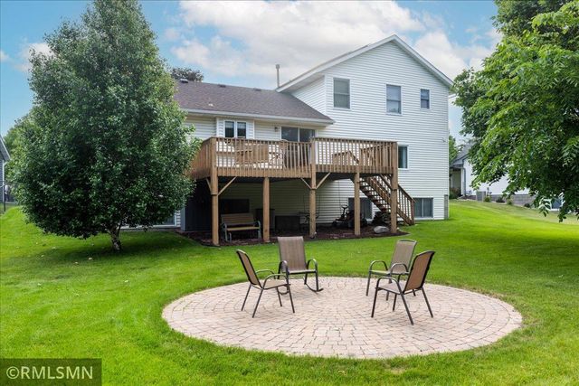 5334 89th Crescent Circle N, Brooklyn Park, MN 55443