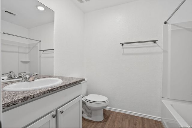 7002 Satellite, San Antonio, TX 78252