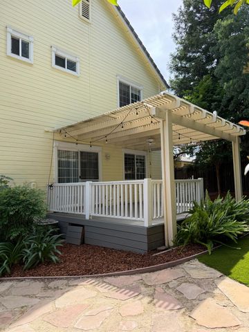 7617 Heather Rd, Fair Oaks, CA 95628