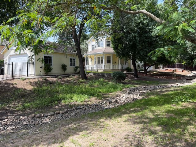 7617 Heather Rd, Fair Oaks, CA 95628