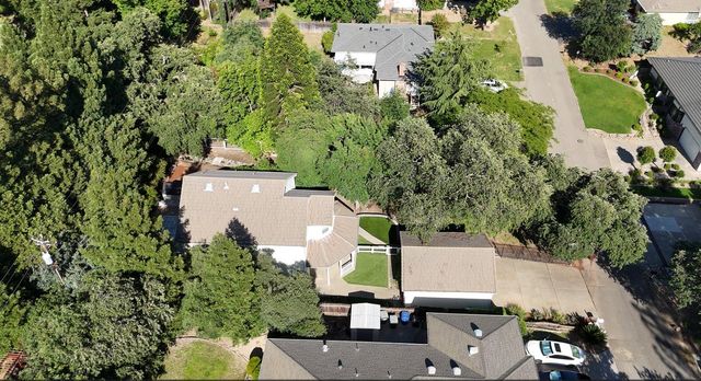 7617 Heather Rd, Fair Oaks, CA 95628