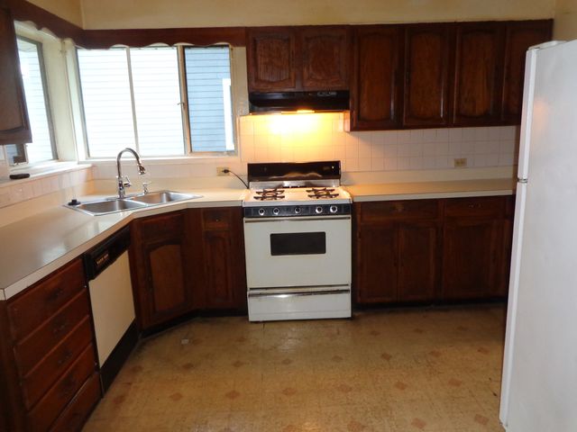 434 N Highland Avenue, Elmhurst, IL 60126