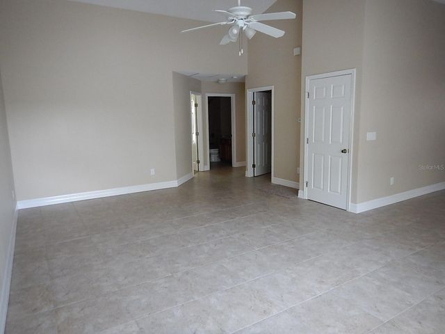 453 W DESOTO STREET, Clermont, FL 34711
