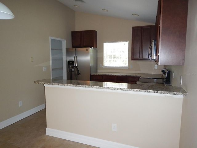 453 W DESOTO STREET, Clermont, FL 34711