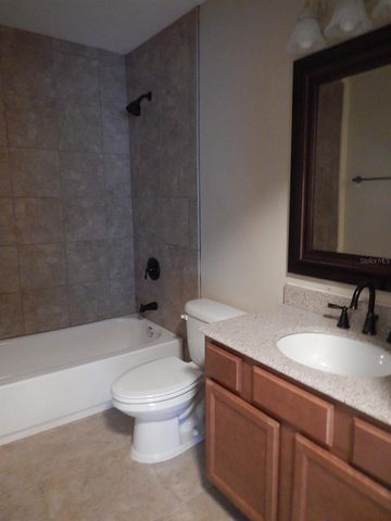 453 W DESOTO STREET, Clermont, FL 34711