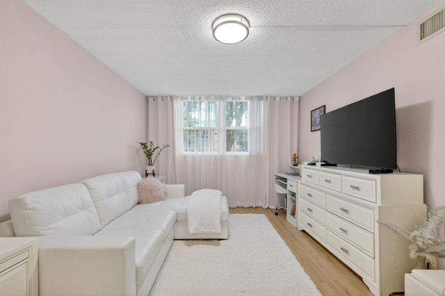 9081 Lime Bay Boulevard 115, Tamarac, FL 33321