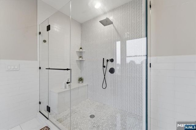 620 38th Street 205, Union City, NJ 07087