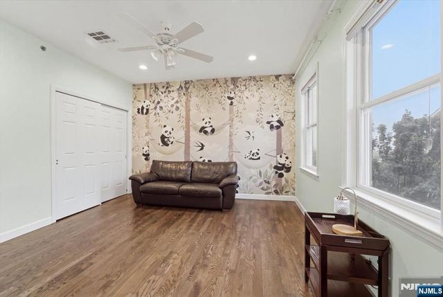 620 38th Street 205, Union City, NJ 07087