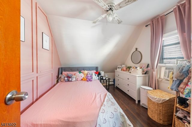 828 Allen St, Linden City, NJ 07036