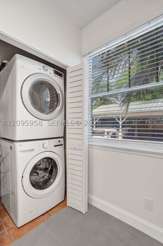 1212 W Las Olas Blvd, Fort Lauderdale, FL 33312