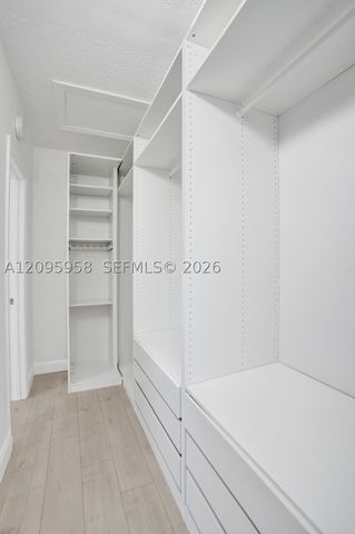 1212 W Las Olas Blvd, Fort Lauderdale, FL 33312