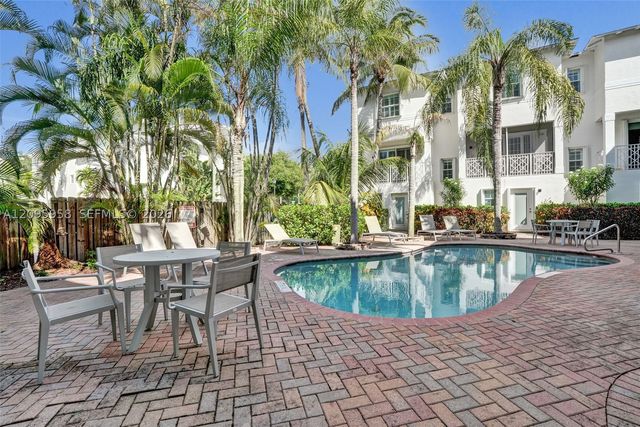 1212 W Las Olas Blvd, Fort Lauderdale, FL 33312