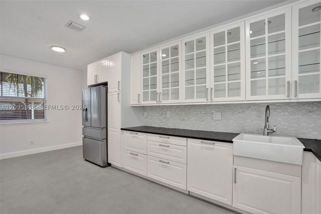 1212 W Las Olas Blvd, Fort Lauderdale, FL 33312