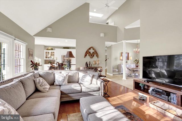 935 GRANDON WAY, Mechanicsburg, PA 17050