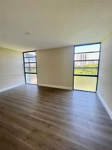 20400 W Country Club Drive 608, Aventura, FL 33180