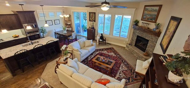 2174 E Deerhill Dr., Meridian, ID 83642