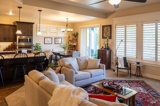 2174 E Deerhill Dr., Meridian, ID 83642