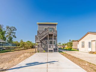 8201 Tower Street, Houston, TX 77088
