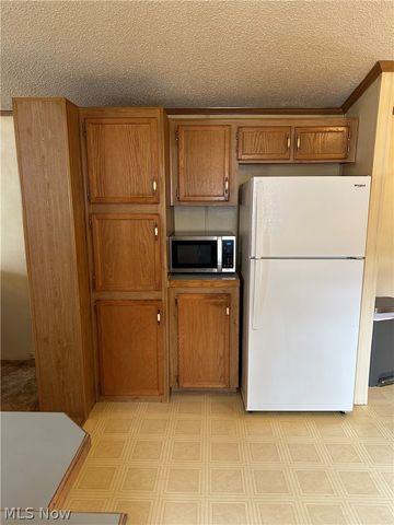 2655 Stoneyridge Drive, Madison, OH 44057