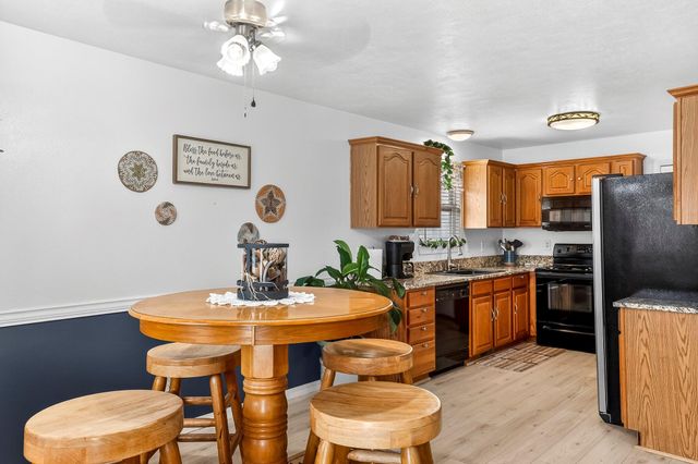 1366 South 20th Ave, Ozark, MO 65721