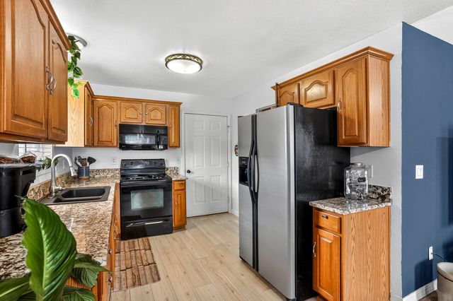 1366 South 20th Ave, Ozark, MO 65721