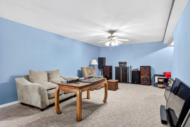 1366 South 20th Ave, Ozark, MO 65721