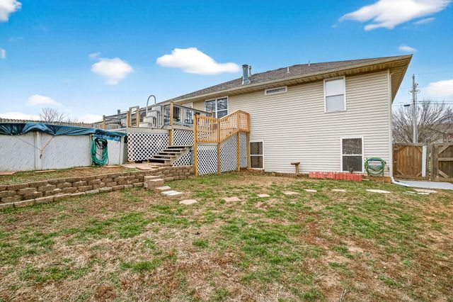 1366 South 20th Ave, Ozark, MO 65721