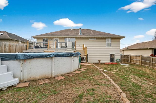 1366 South 20th Ave, Ozark, MO 65721