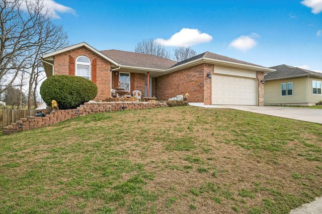 1366 South 20th Ave, Ozark, MO 65721