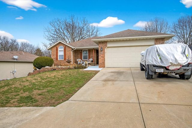 1366 South 20th Ave, Ozark, MO 65721