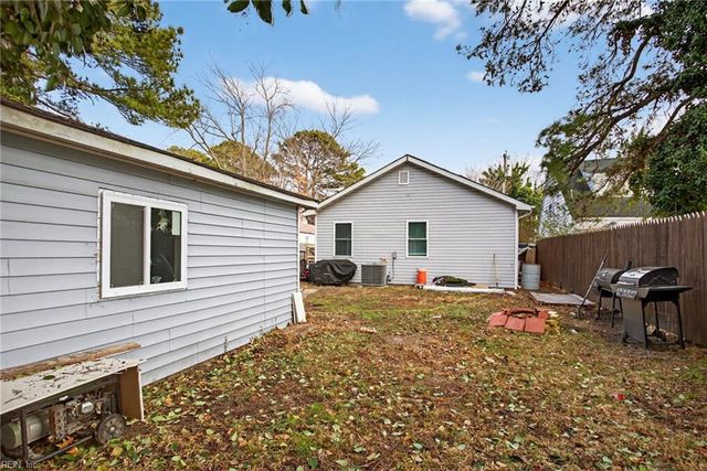 2210 Pearl ST, Portsmouth, VA 23704