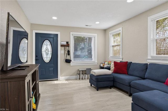 2210 Pearl ST, Portsmouth, VA 23704