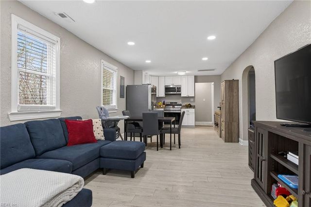 2210 Pearl ST, Portsmouth, VA 23704