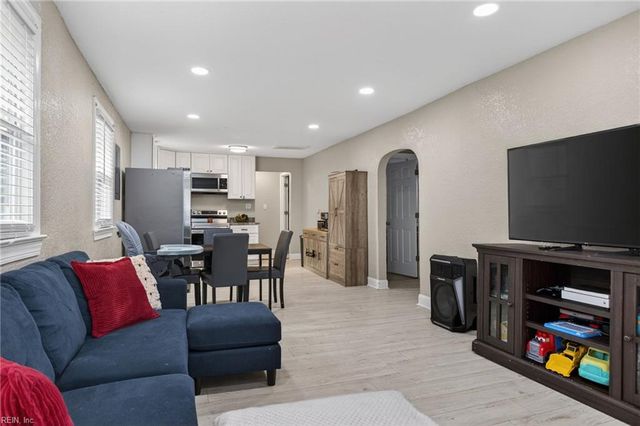 2210 Pearl ST, Portsmouth, VA 23704