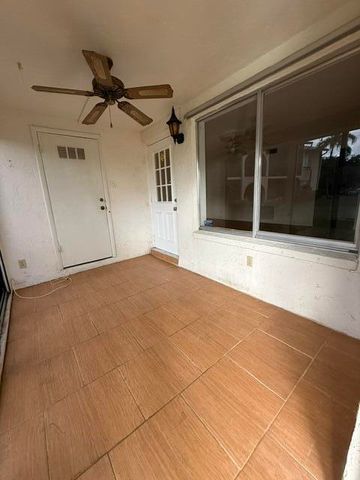 445 PINE GLEN Lane A-1, Greenacres, FL 33463