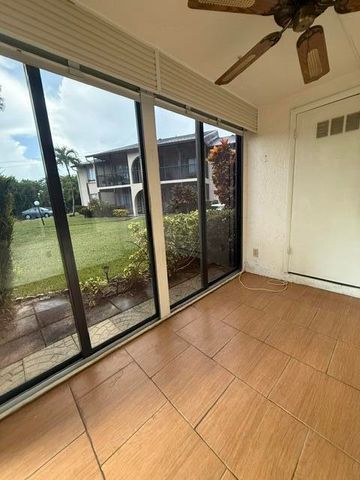 445 PINE GLEN Lane A-1, Greenacres, FL 33463